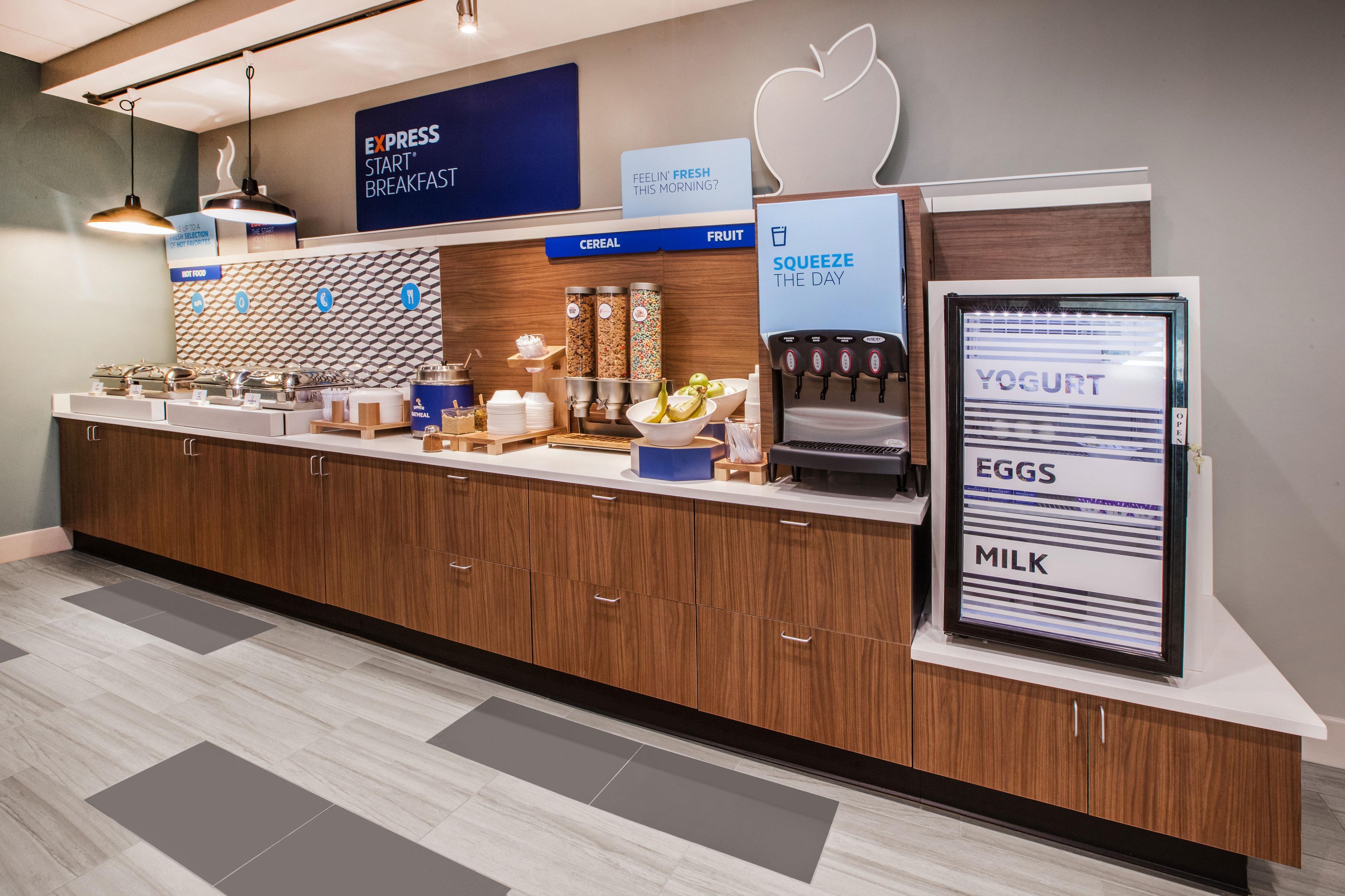 Holiday Inn Express & Suites Waterville - North By Ihg Exteriér fotografie