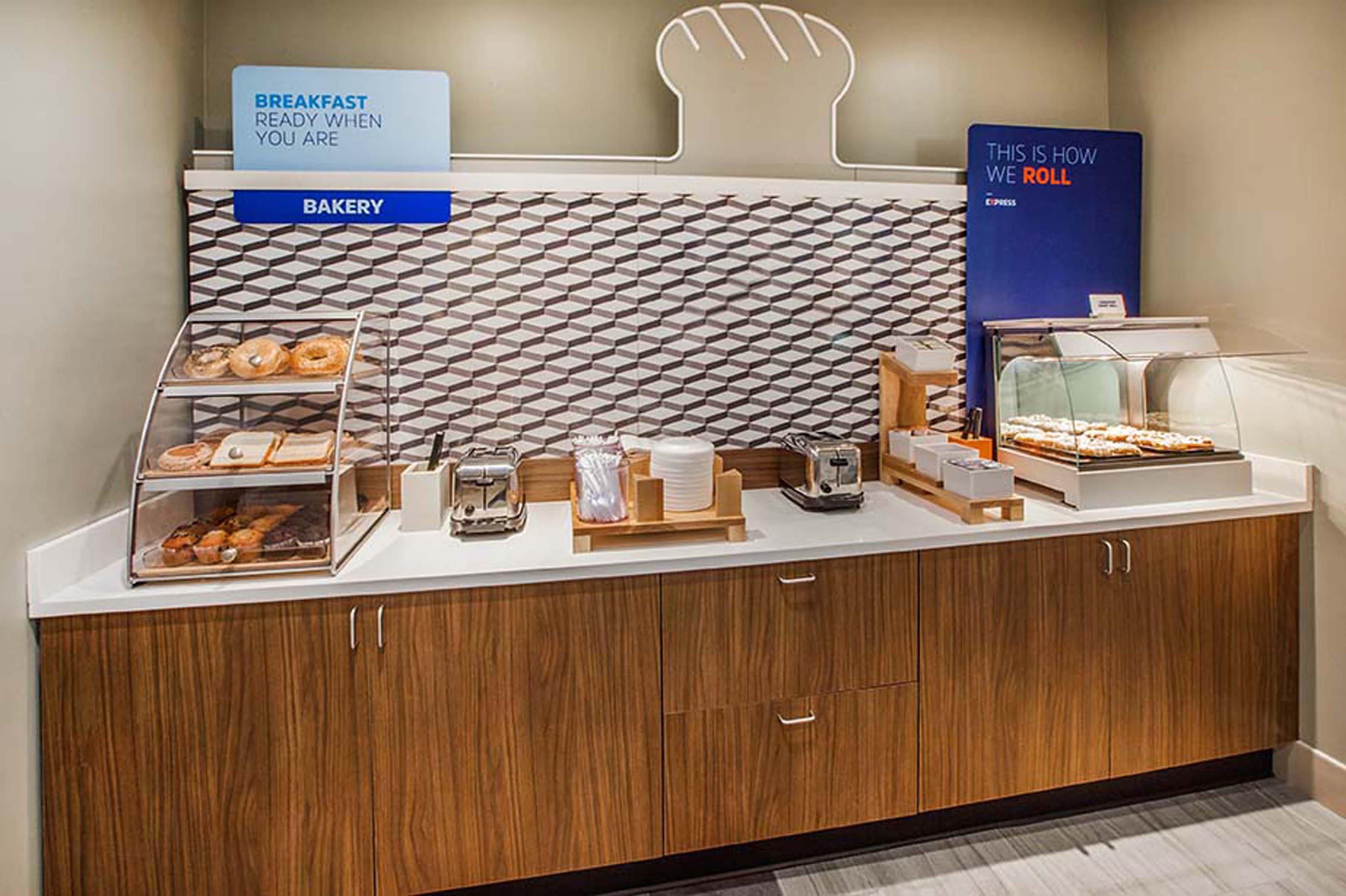 Holiday Inn Express & Suites Waterville - North By Ihg Exteriér fotografie
