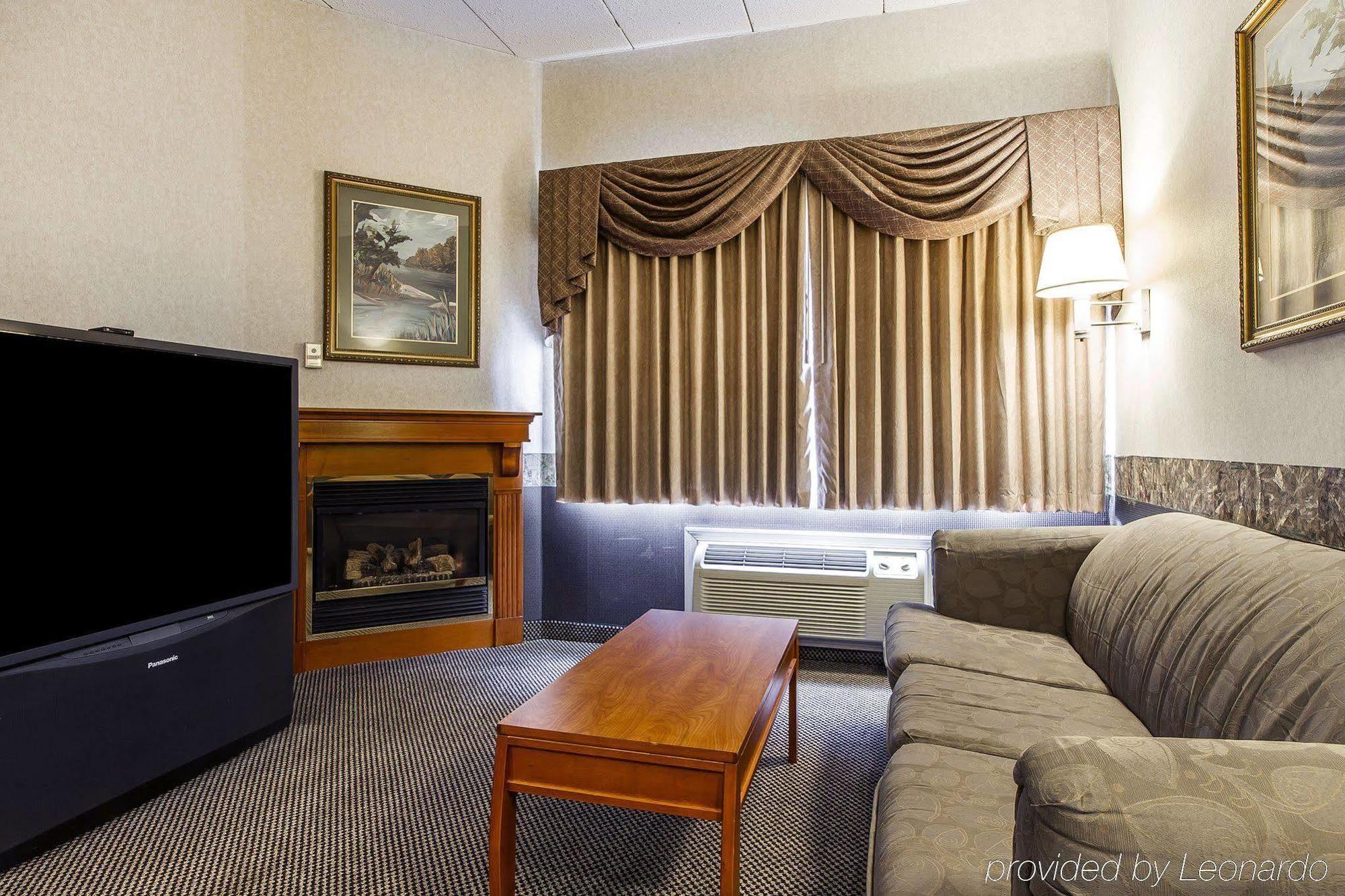 Holiday Inn Express & Suites Waterville - North By Ihg Exteriér fotografie